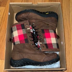 Ugg Adirondack Boot II Plaid